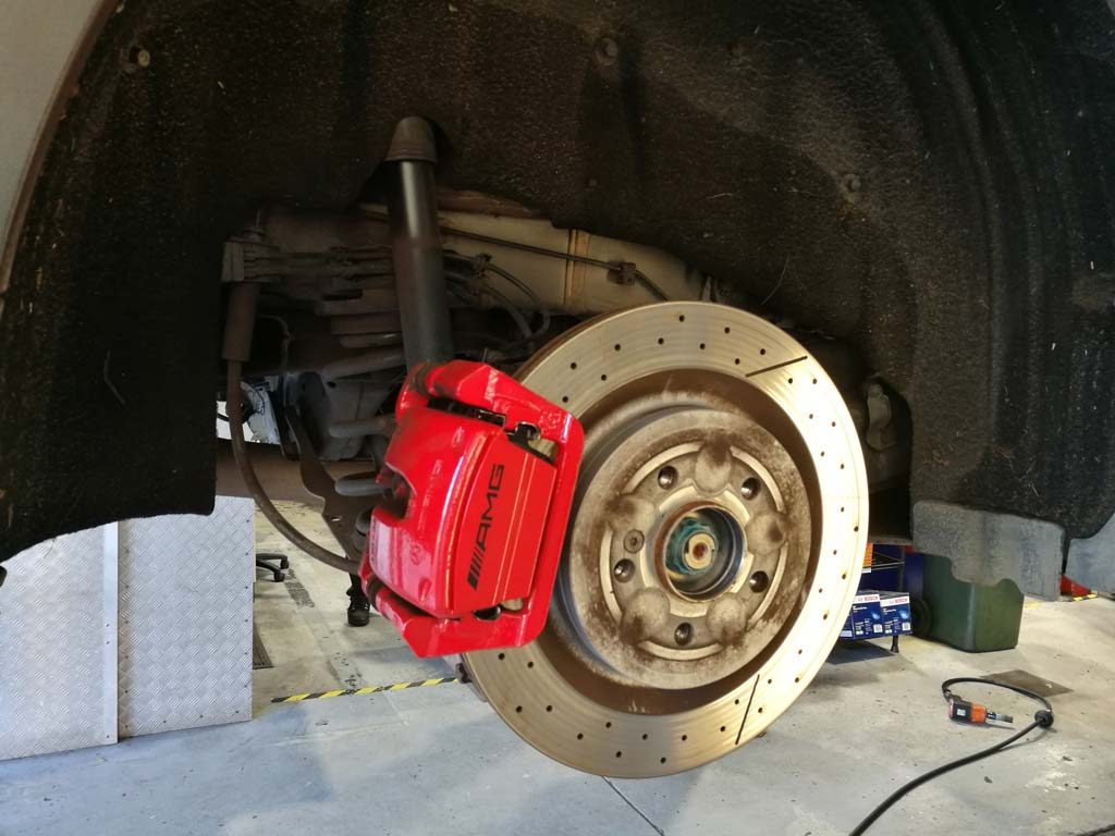 Brake Services - Front Brakes and Rear Brakes