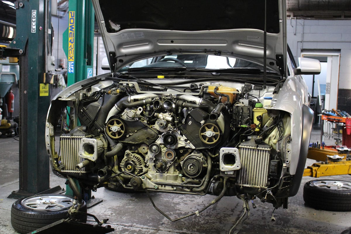 Logbook Service Sydney, Oil Change, Fluid Check, Sensor checks